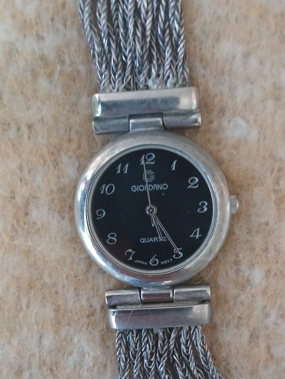 Women's 80s 90s Giordano Silver-Tone Braided Bracelet Watch - Black Dial